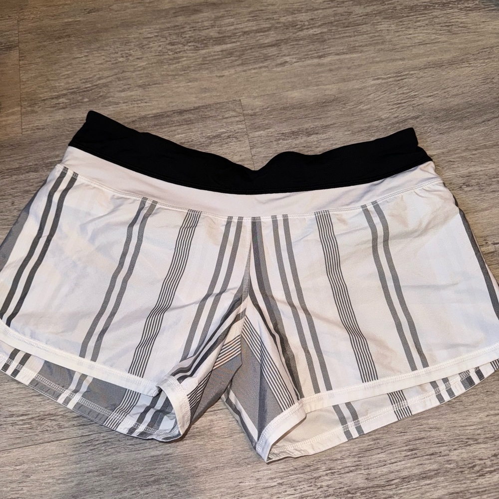 Lululemon speed up shorts 4”